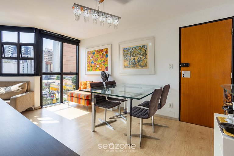 Apto em Cond. c/ Piscina no Campo Belo BBE0033