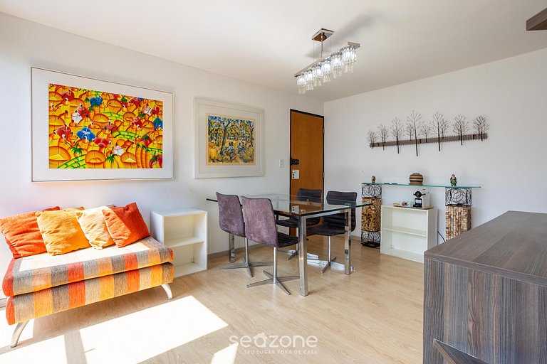 Apto em Cond. c/ Piscina no Campo Belo BBE0033