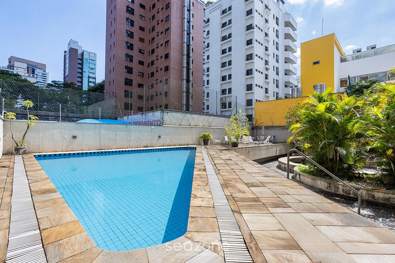 Apto em Cond. c/ Piscina no Campo Belo BBE0033