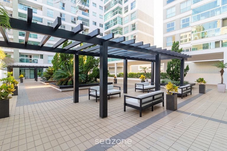 Aptos en condo. c piscina, a 240 metros de la playa Brava -