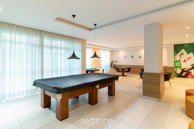 Aptos en condo. c piscina, a 240 metros de la playa Brava -