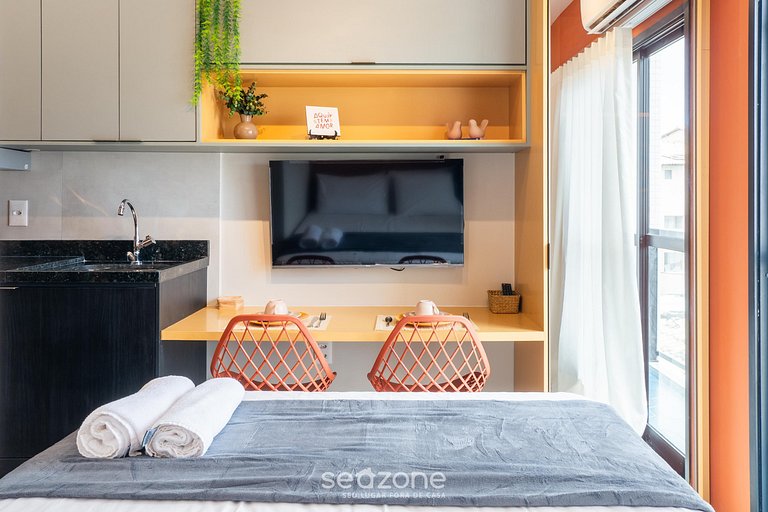 Studio em Cond. c/ Piscina em Piatã ONE0203