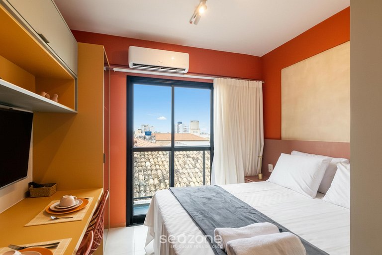 Studio em Cond. c/ Piscina em Piatã ONE0203