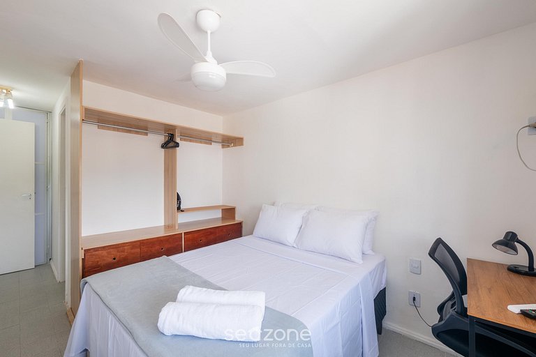 Apto c/ suíte a 750 m do mar na Barra SCZ0903