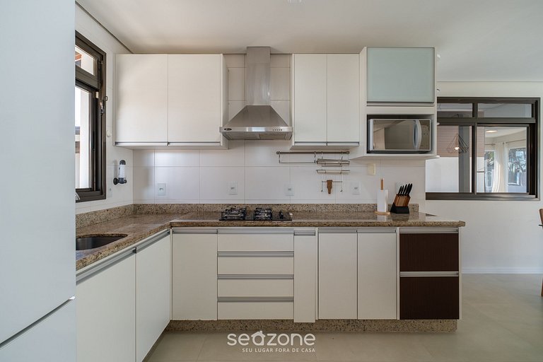 Casa c/ piscina privativa no Campeche MCE0016