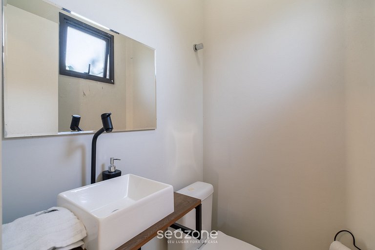 Casa c/ piscina privativa no Campeche MCE0016