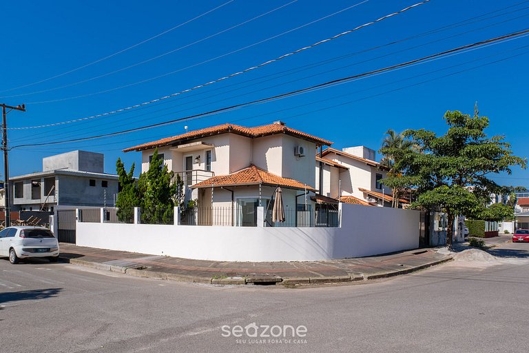 Casa c/ piscina privativa no Campeche MCE0016