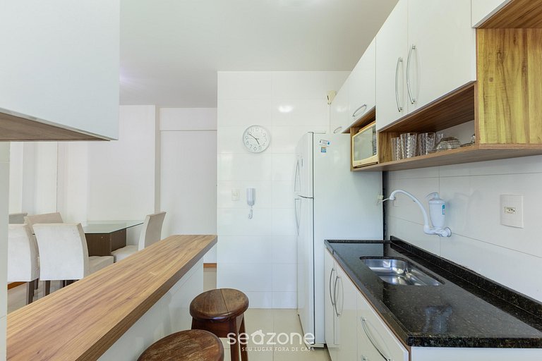 Apto Vista lateral mar em cond. c/ Piscina SRC0303