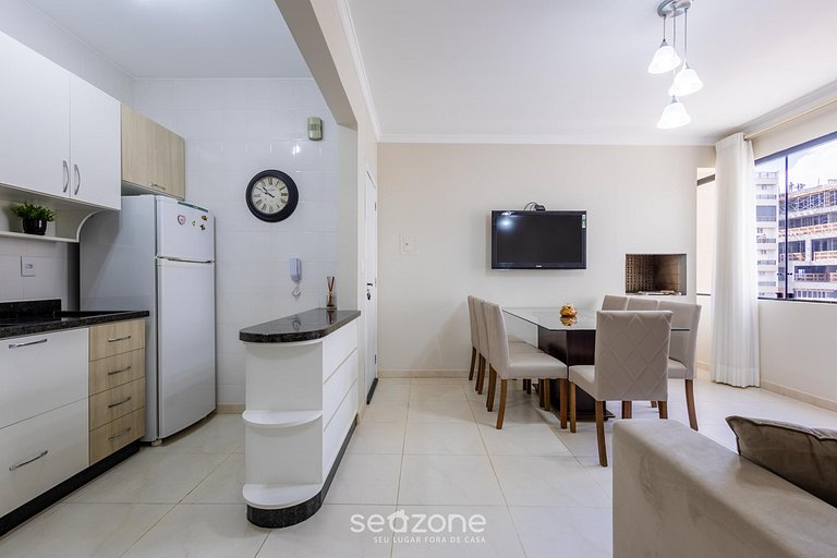 Apto c/ churrasq. a 210 do mar, Piçarras LCR0301