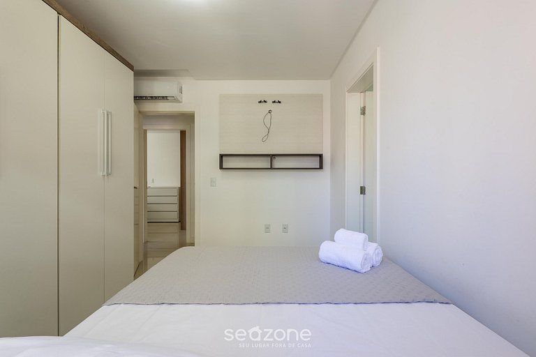 Apto c/ churrasq. a 450m da praia EST0404