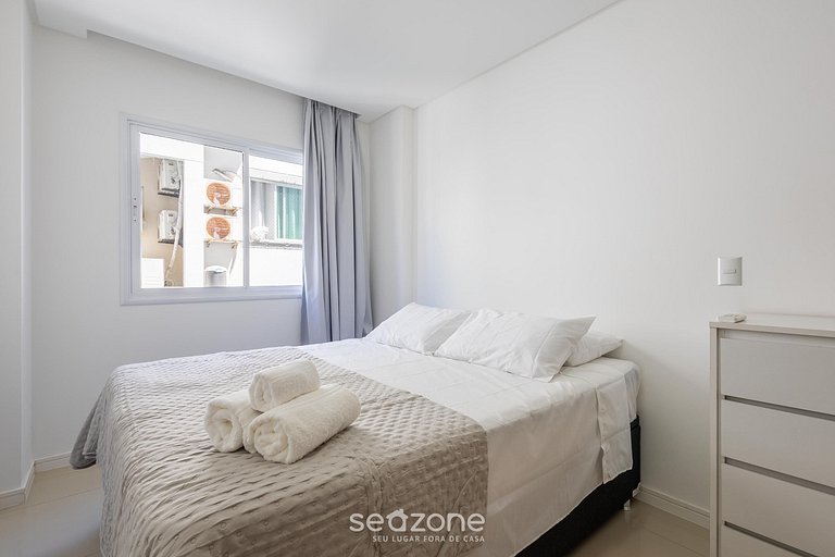 Apto c/ churrasq. a 450m da praia EST0404