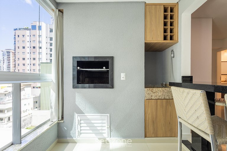 Apto c/ churrasq. a 450m da praia EST0404