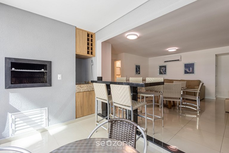 Apto con Parrilla a 450 m de la Playa EST0404