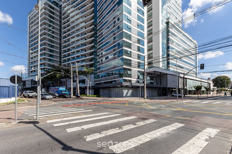 Studio em Cond. c/ Piscina no Rebouças SAK0819