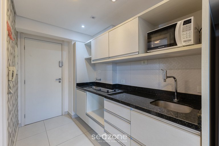 Studio em Cond. c/ Piscina no Rebouças SAK0819