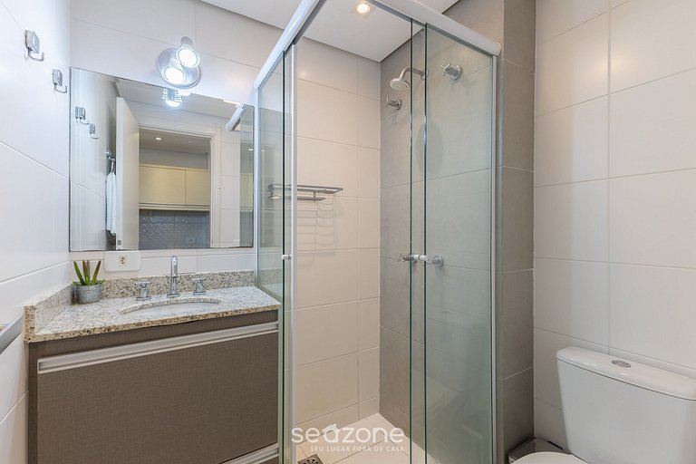 Conforto em Cond. c/ Piscina no Rebouças SAK0819
