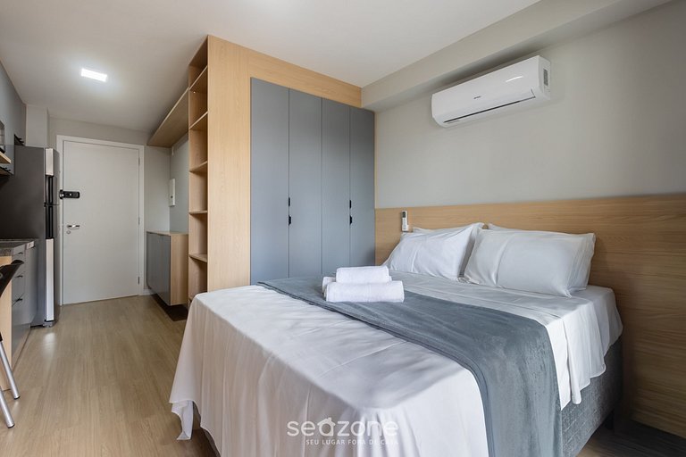 Studio em prédio c/ sacada em Perdizes CEP00427