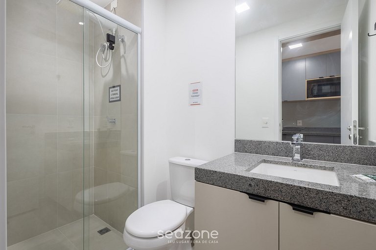 Moderno em prédio c/ sacada em Perdizes CEP00427