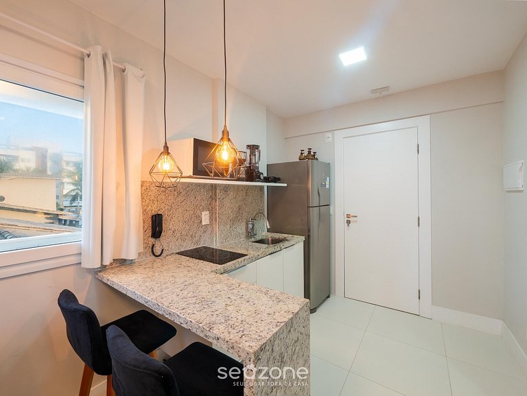 Apto em Cond. c/ Piscina em Itapuã PSP0107