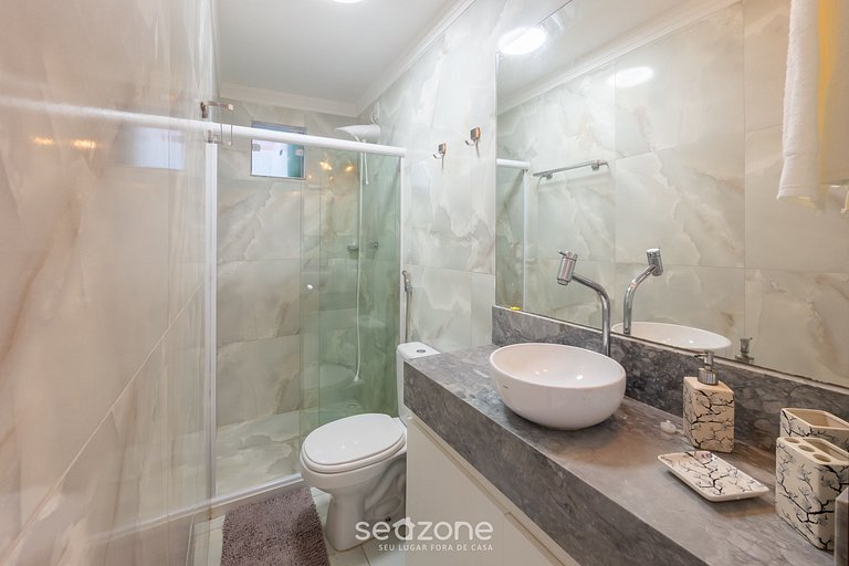 Apto 2Q c/ acesso direto à praia VSM0001