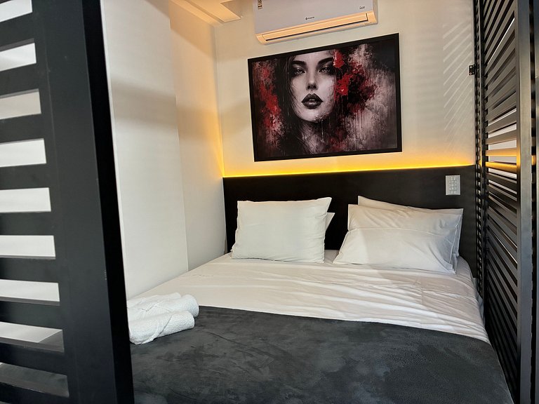 Estudio moderno bien ubicado en el Centro EKT002