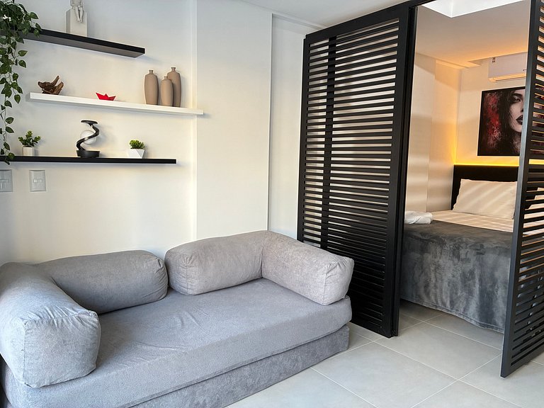 Studio Moderno bem localizado no Centro EKT002