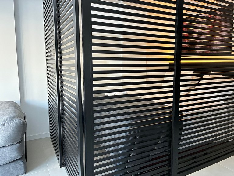 Studio Moderno bem localizado no Centro EKT002