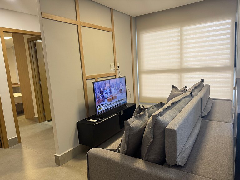 Apto en cond. con piscina en el centro GRLA1303