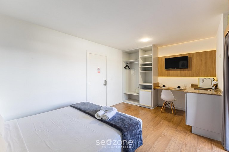 Studio en Cond. con Piscina Alto da Rua XV UPP0104