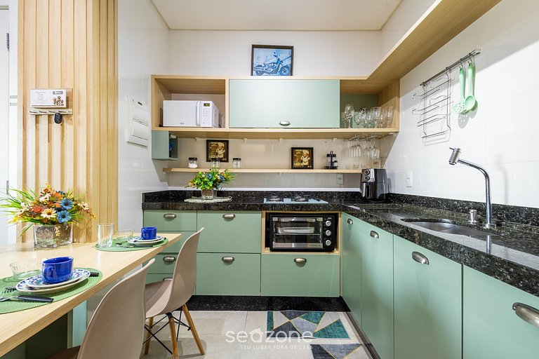 Apart moderno c/ parrilla privada Piçarras CCN0169