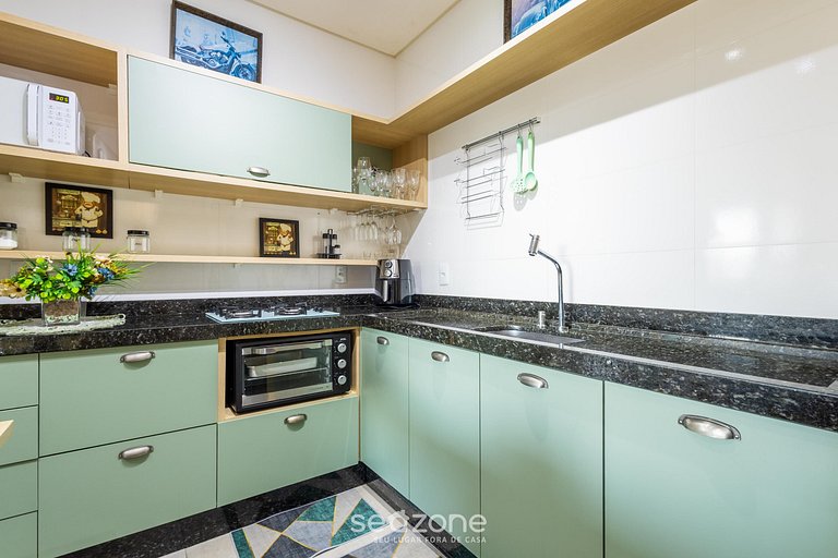 Apto Moderno c/ churrasq. priv. Piçarras CCN0169