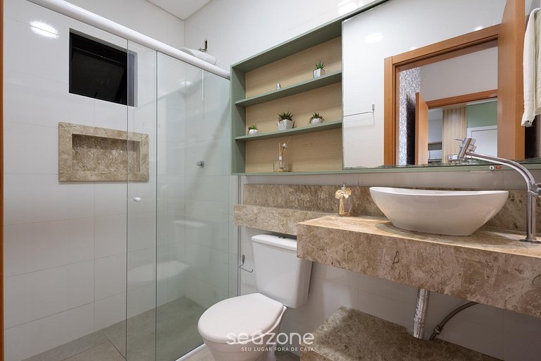 Apart moderno c/ parrilla privada Piçarras CCN0169