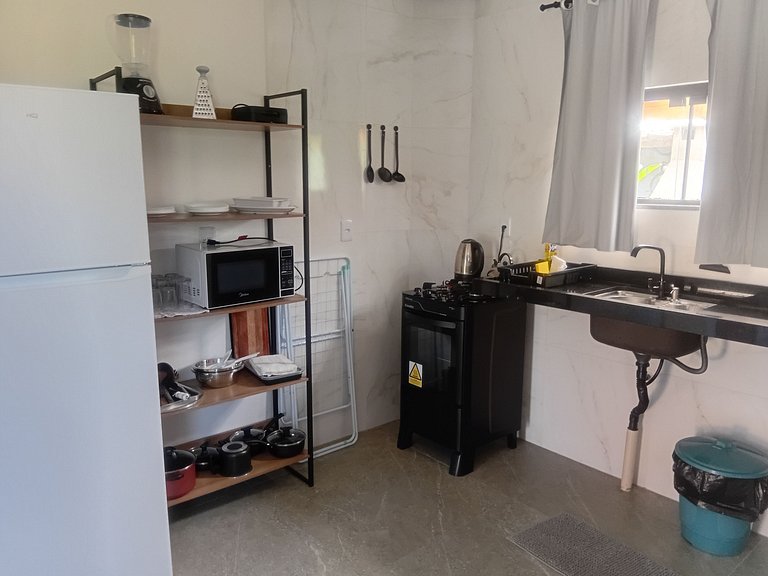 Casa espaçosa c/ churrasq. em Ibiraquera BDL0003