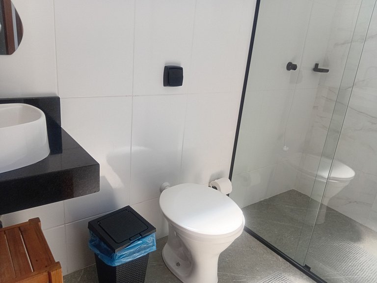 Casa espaçosa c/ churrasq. em Ibiraquera BDL0003