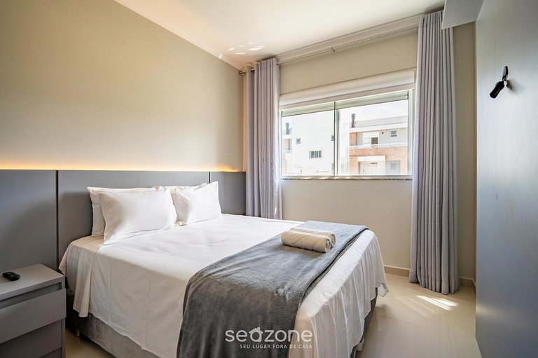 Apto em prédio c/ piscina. nos Ingleses DGA0204