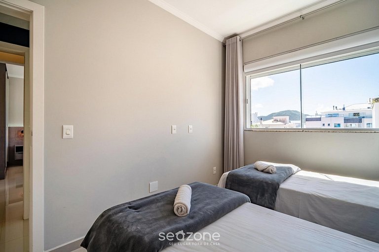 Apto em prédio c/ piscina. nos Ingleses DGA0204