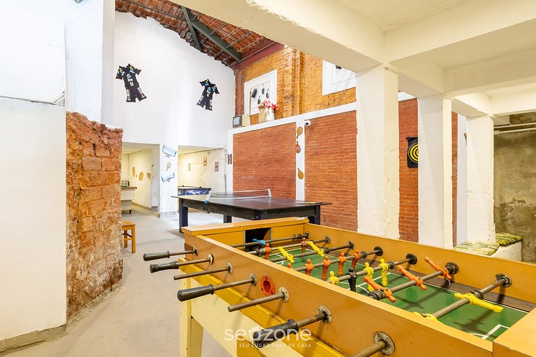 Studio em Cond. c/ Piscina no Centro QUI0605