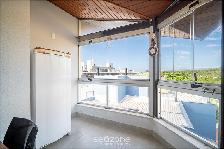 Apto en Cond. con parrilla privada PON0302