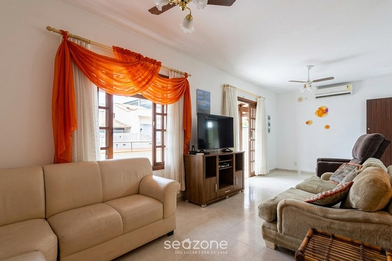 Casa em cond. c/ churrasq. priv. Centro NSZ0194