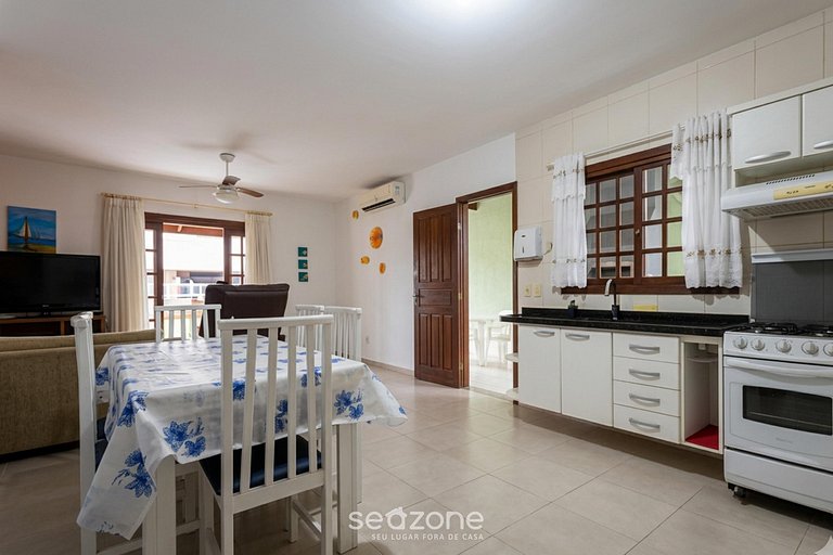 Casa em cond. c/ churrasq. priv. Centro NSZ0194