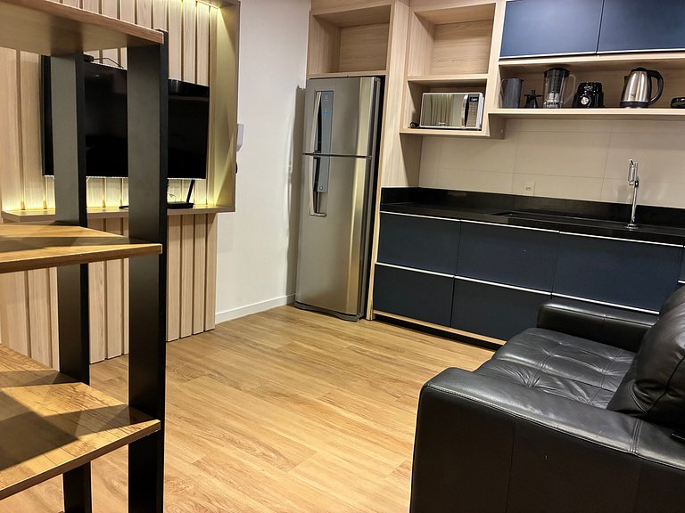 Estúdio c/ Churrasqueira em Floripa HVE0201