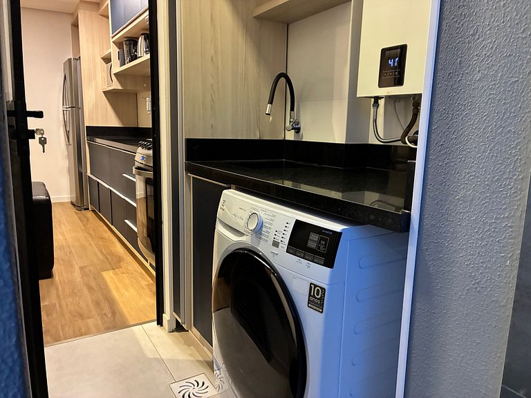 Estúdio c/ Churrasqueira em Floripa HVE0201