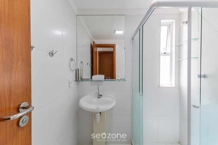 Apto en Cond. c/ Piscina en S. Francisco VGT0603