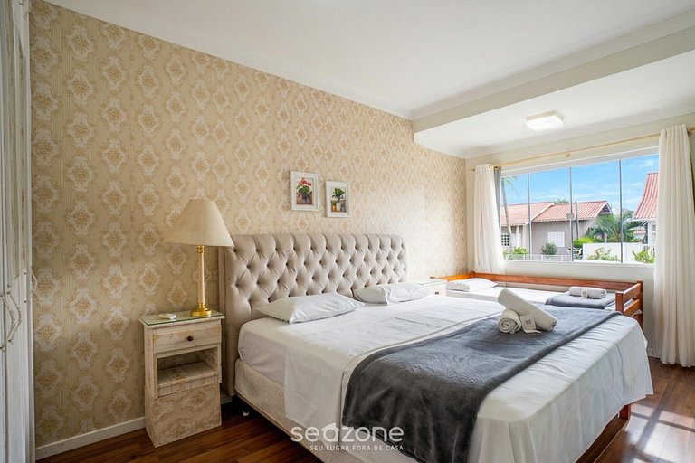 Casa c/ piscin, condo. pocos pasos del mar ING0023