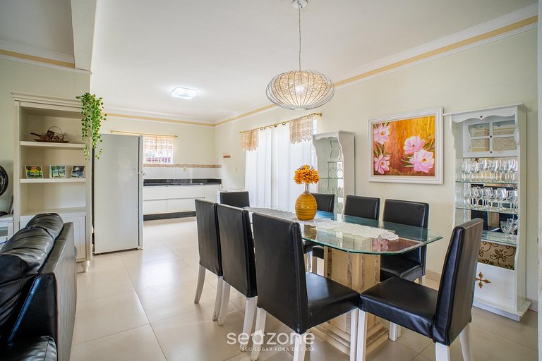 Casa c/ piscin, condo. pocos pasos del mar ING0023