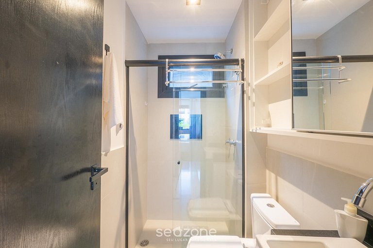 Apto em Cond. c/ Piscina e Academia VLP0106