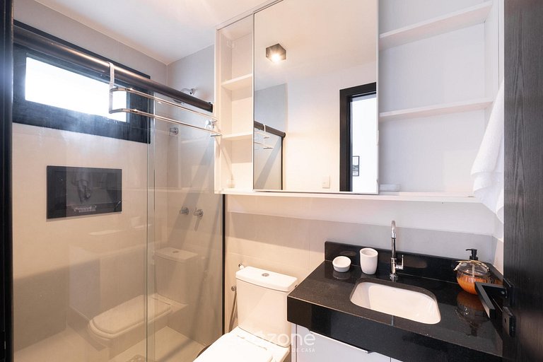 Apto em Cond. c/ Piscina e Academia VLP0106