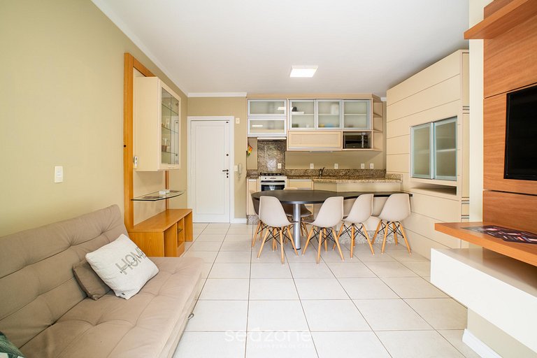 Apto em Jurerê c/ churrasq. privativa RPI0110