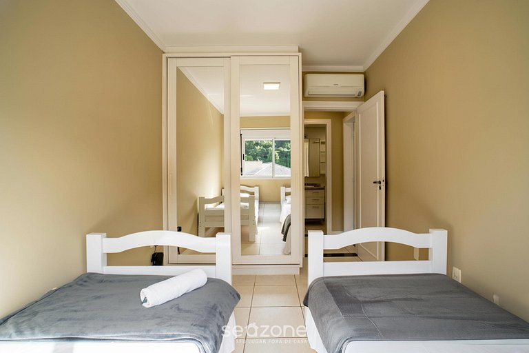 Apto em Jurerê c/ churrasq. privativa RPI0110