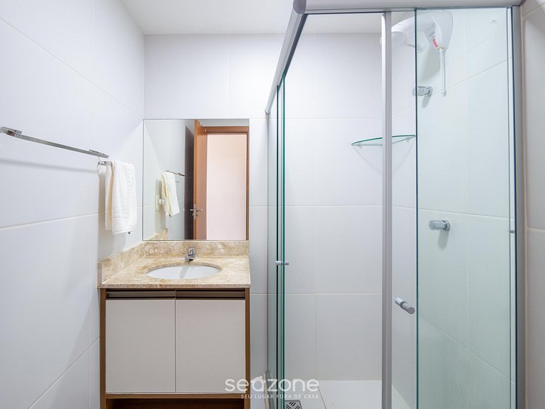 Casa espaçosa em Condo. c/ Piscina CAI0211